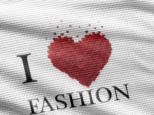 “I Love Fashion” logo – image 2