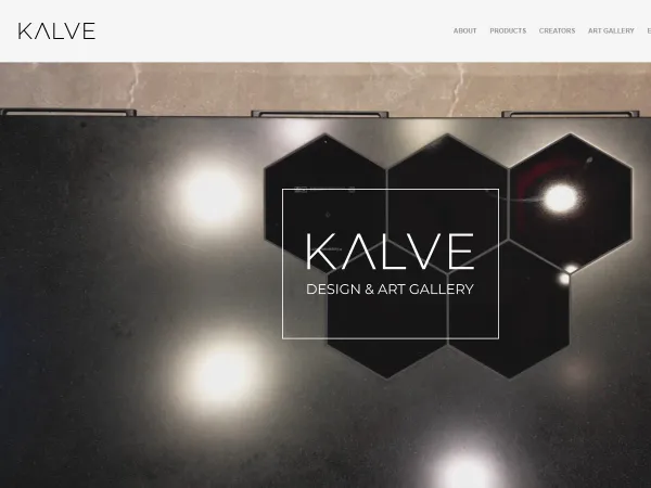 „KALVE Design & Art Gallery“ svetainė – pagrindinis puslapis kompiuterio ekrane